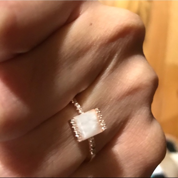 Moonstone ring - Picture 2 of 3